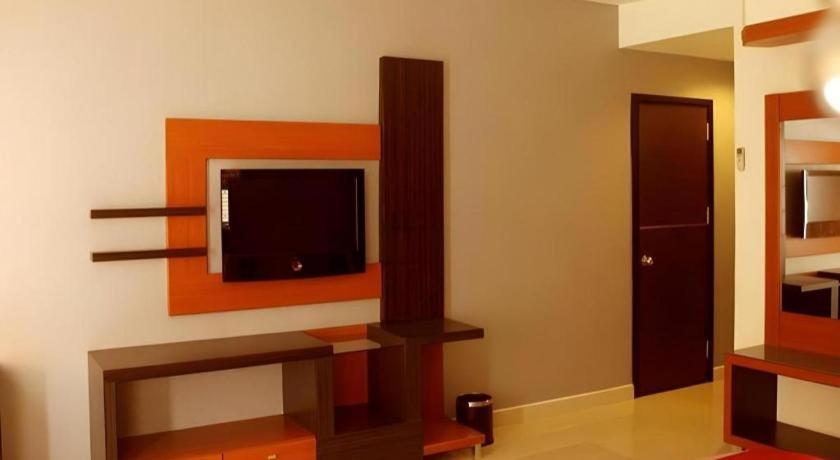 Travello Hotel Manado Exterior foto
